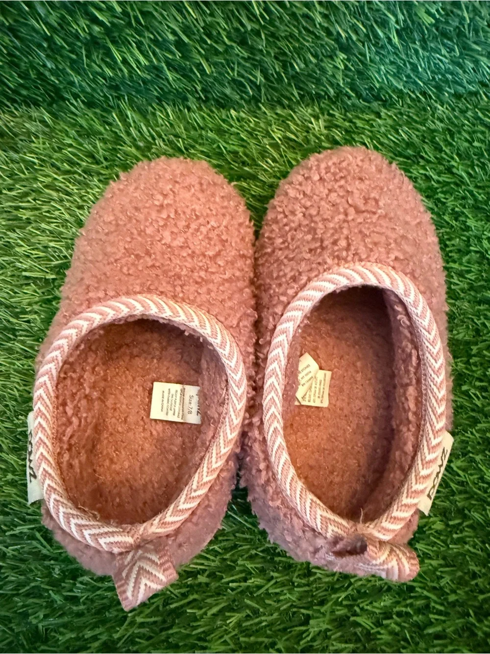 Pawn Cozy Pink Sherpa Clog Slippers size 7/8 c children
